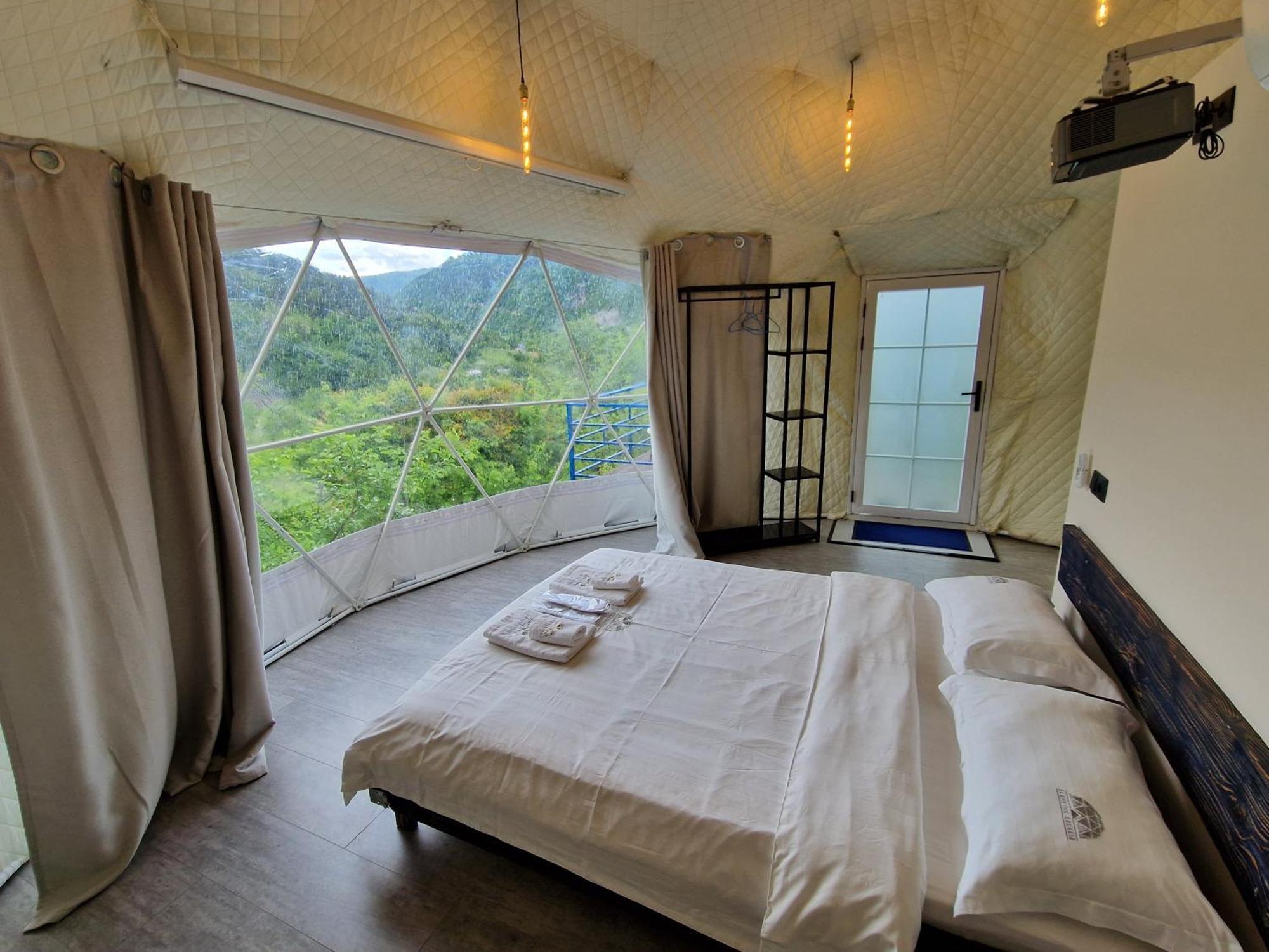 Glamping Georgia Krikhi Hotel Ambrolauri Exterior photo