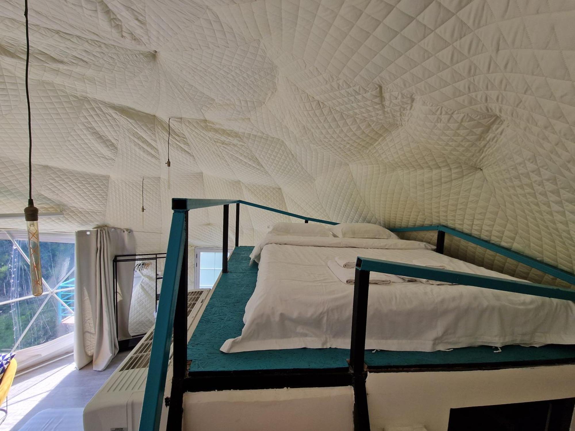 Glamping Georgia Krikhi Hotel Ambrolauri Exterior photo