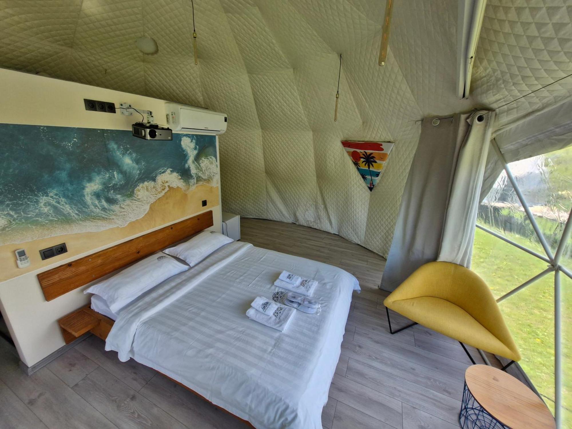 Glamping Georgia Krikhi Hotel Ambrolauri Room photo