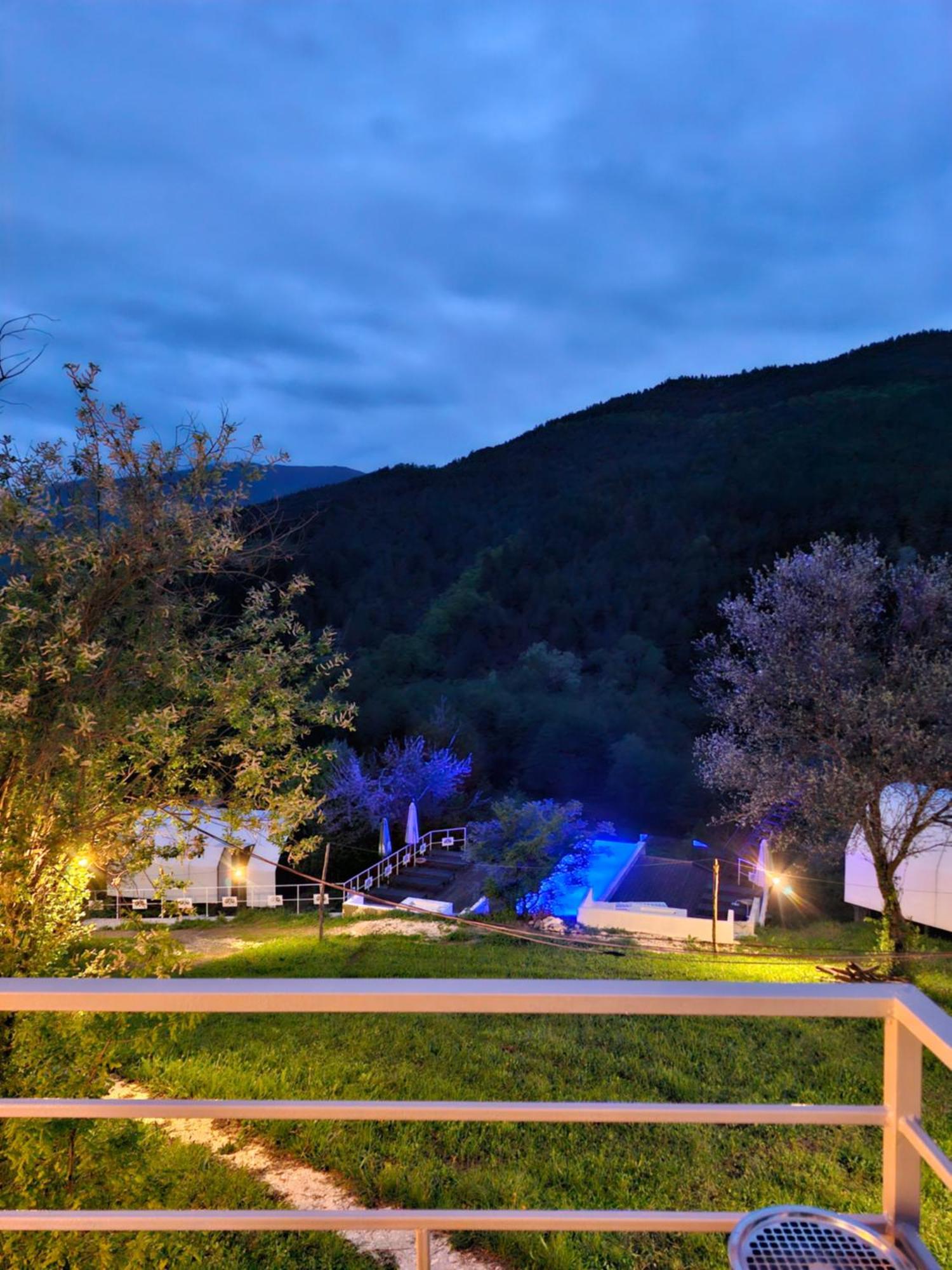 Glamping Georgia Krikhi Hotel Ambrolauri Exterior photo
